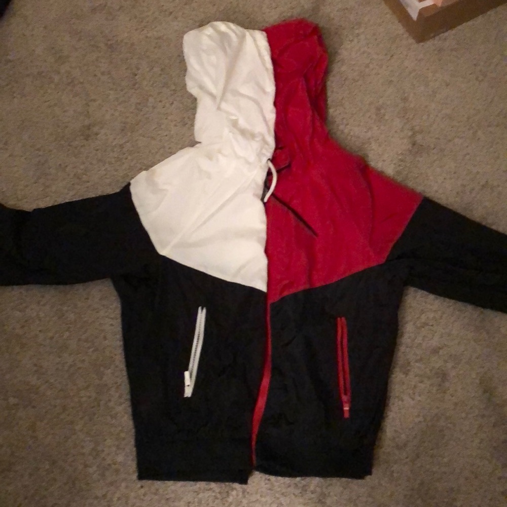 2 Windbreakers jackets (Selling as bundle)
